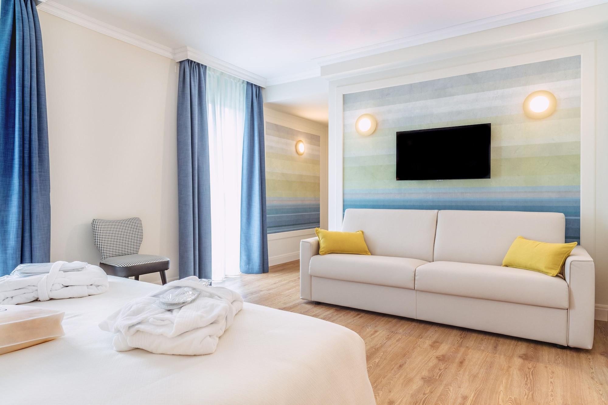 Sky Pool Hotel Sole Garda ガルダ エクステリア 写真