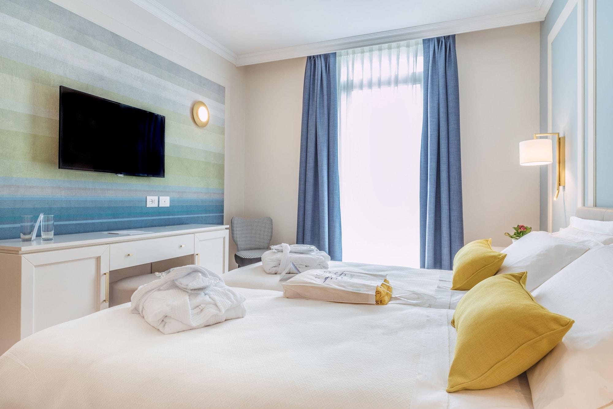 Sky Pool Hotel Sole Garda ガルダ エクステリア 写真