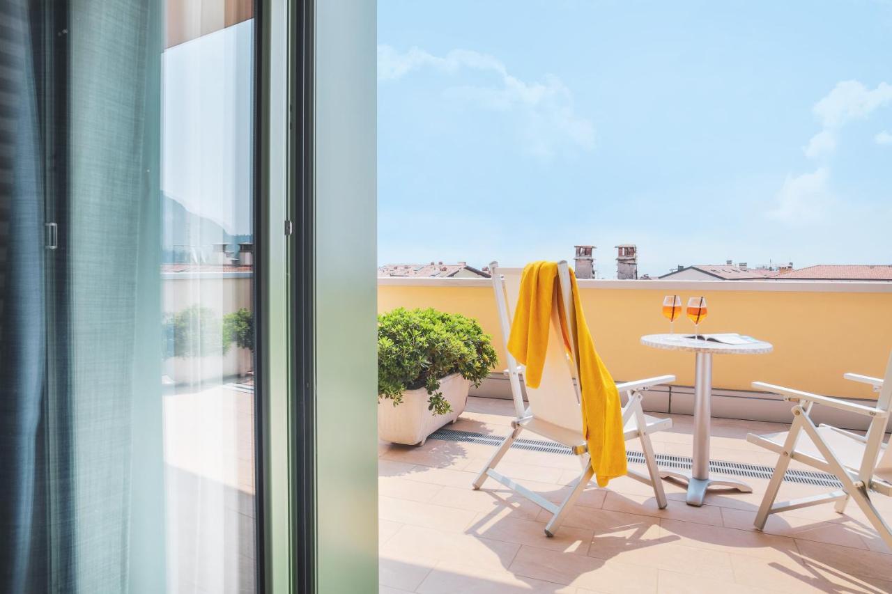 Sky Pool Hotel Sole Garda ガルダ エクステリア 写真
